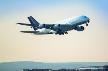 avion au décollage