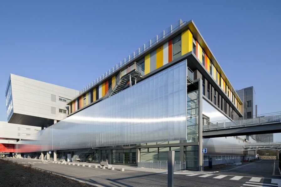 façade d'un hôpital
